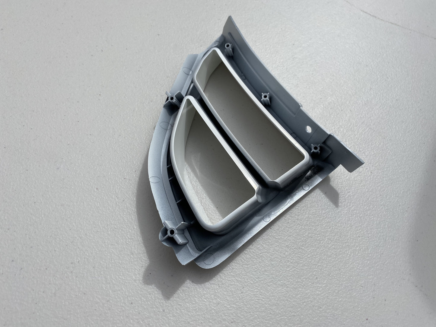 Driver Side Bumper Vent (White) to suit Mitsubishi Lancer Evolution 6.5 TME CP9A - Vega Autosports