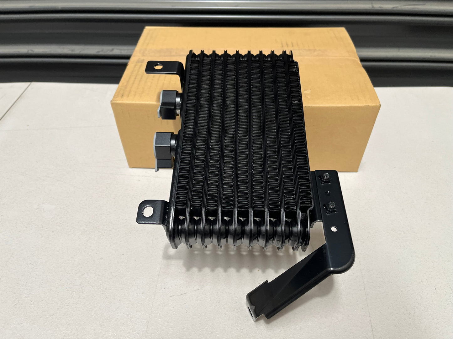 Oem Engine Oil Cooler To Suit Mitsubishi Lancer Evolution 6 / 6.5 Cp9A