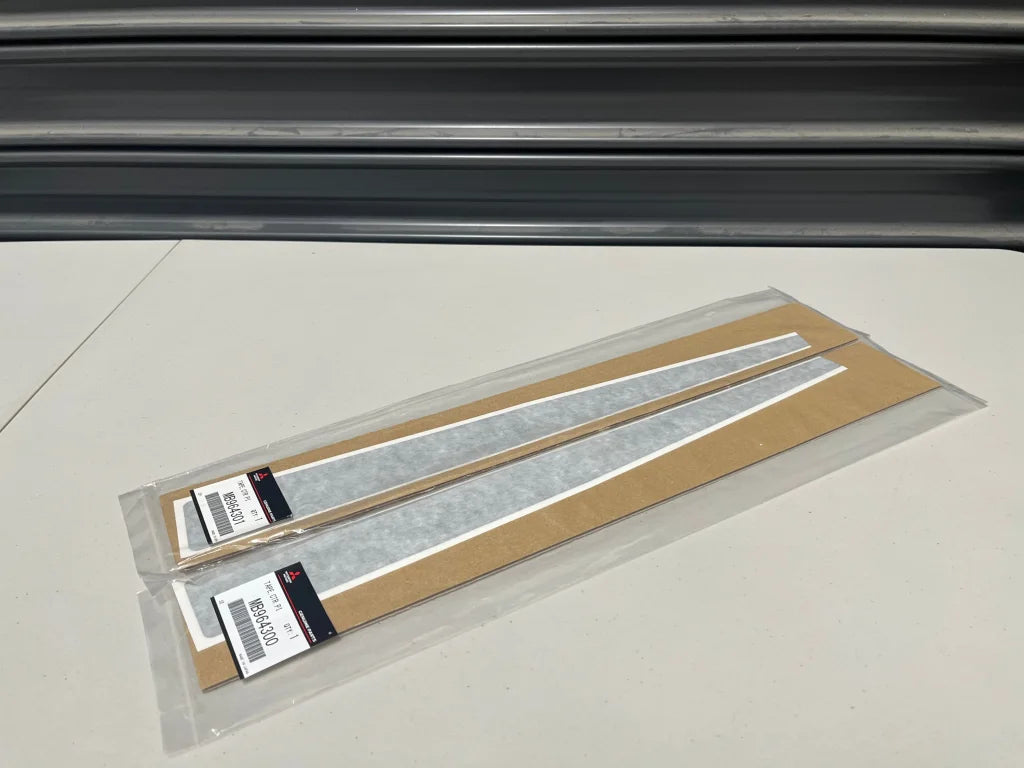 B Pillar Decal Set (Rhs & Lhs) To Suit Mitsubishi Lancer Evolution 6 / 6.5 Tme Mb964301 Mb964300