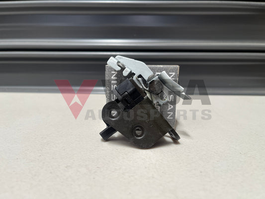 Boot Lower Striker Plate To Suit Nissan Silvia S15 84620-85F00 Interior