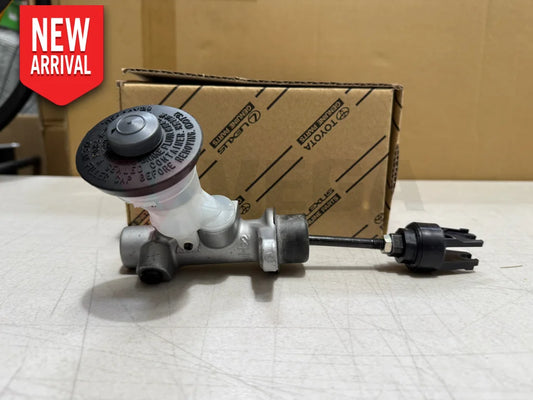 Clutch Master Cylinder suitable for Landcruiser 70 100 Series VDJ76 VDJ78 VDJ79 2007-25 HDJ100 31410-60651 - Gearbox