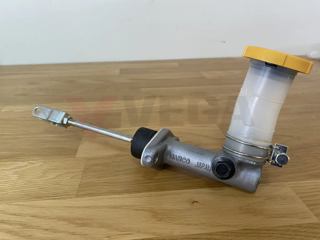 Clutch Master Cylinder To Suit Subaru Impreza Rhd Gc8 And Forester Sf5 Models Gearbox Transmission
