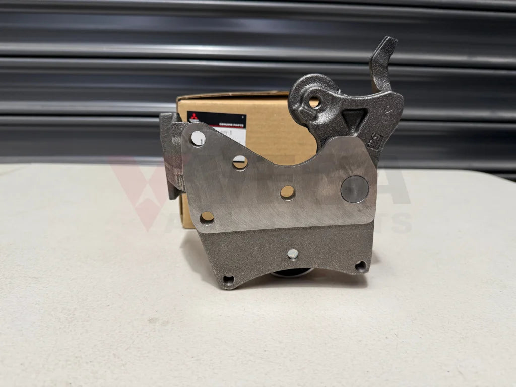 Cylinder Block Bracket to suit Mitsubishi Lancer Evolution 4 - 9 1091A133 MD343438 Engine