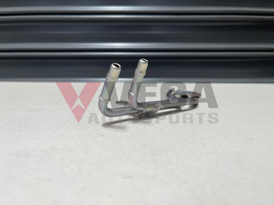Engine to Fuel Rail Lower Fuel Tube to suit Nissan Skyline R33 / R34 GTR RB26 17521-24U00 Engine