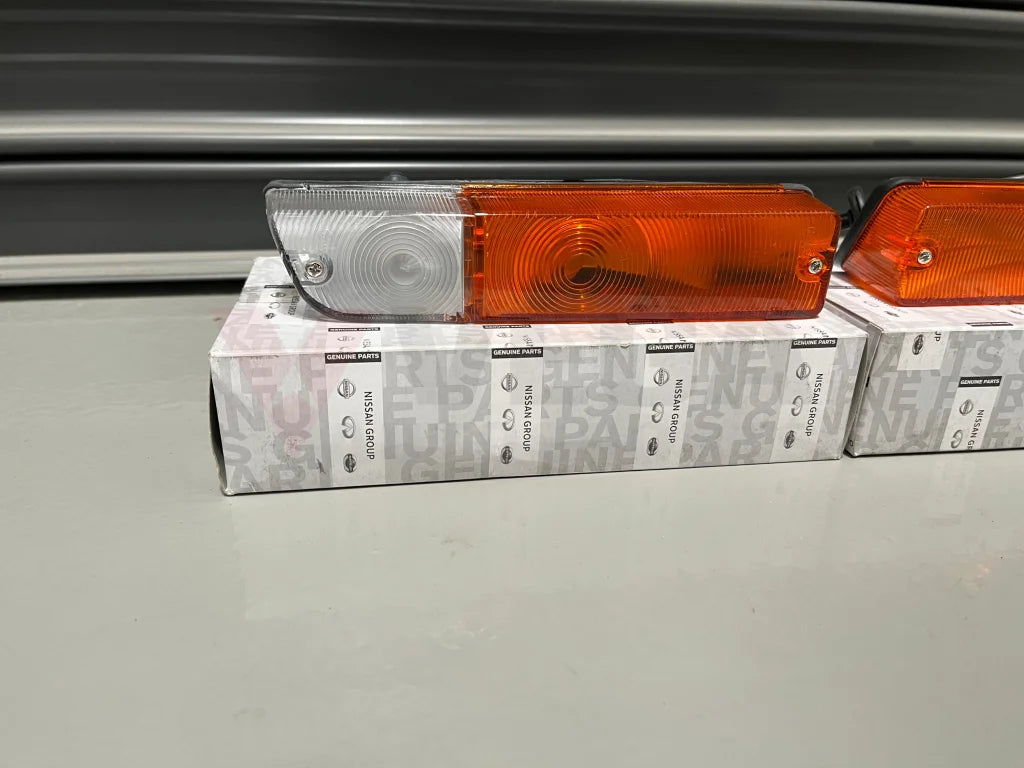 Front Combination Lamp Set RHS / LHS to suit Datsun 1200 Ute USDM / ADM B110 B120 Ute - Vega Autosports