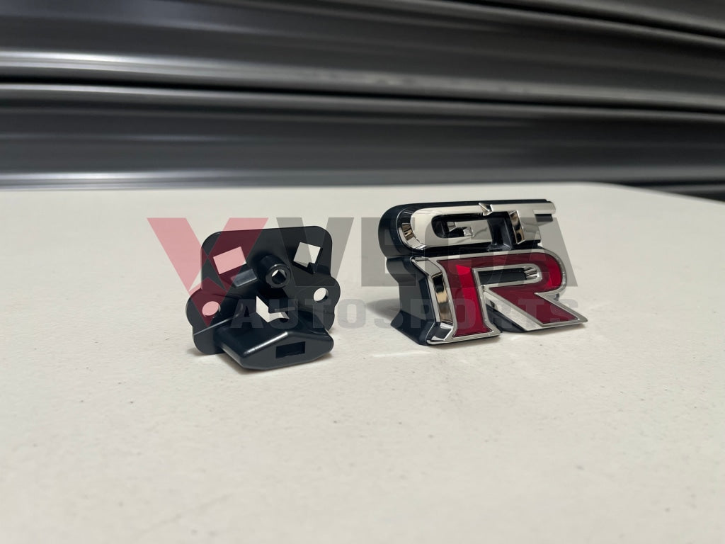 Front Grille Emblem To Suit Nissan R35 Gtr 62892-Jf60A / 62892-Jf01A Emblems Badges And Decals