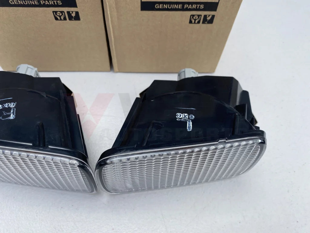 Front Indicator Set (Clear) To Suit Nissan Skyline R34 Gtr / Gtt Gt-V Gt - Late Model Electrical