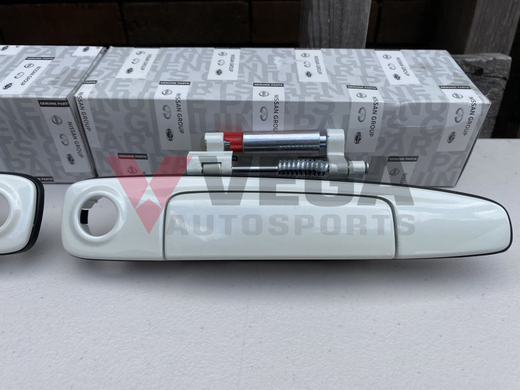 Front Outer Door Handle Assembly (Rhs & Lhs) Qx1 To Suit Nissan Skyline R34 Gtr / Gt-T Gt-V Exterior