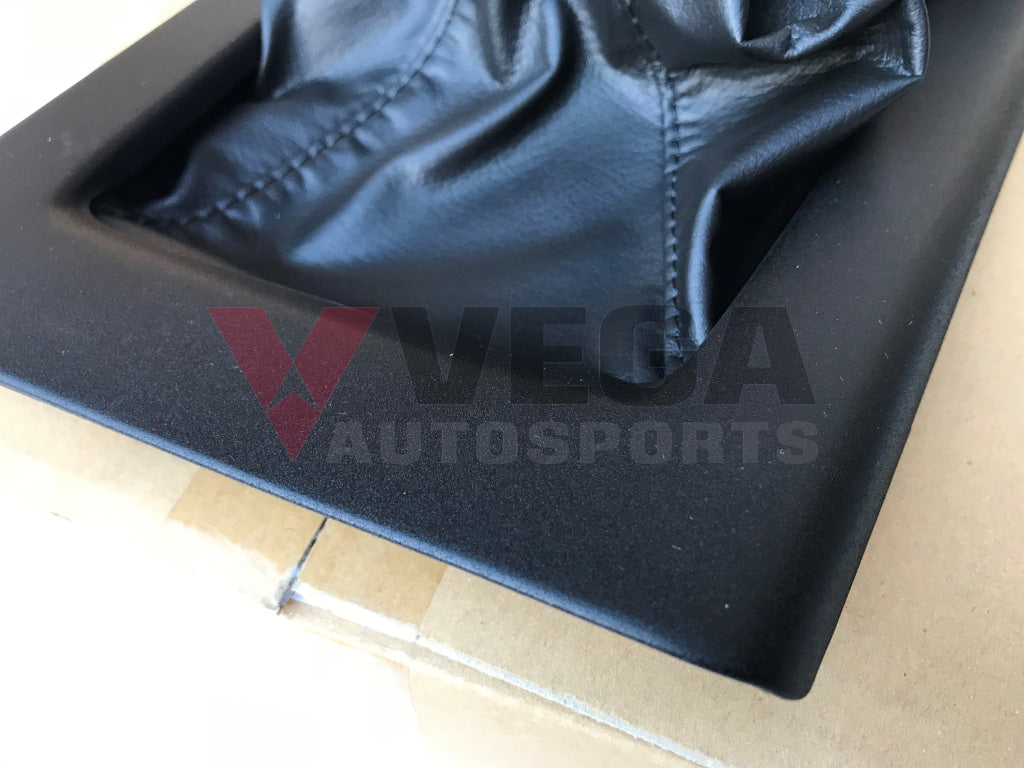 Gear Shift Boot & Surround - Series 2/3 Textured Black - (5spd M/T) to suit Nissan Skyline R33 GTR / GTS25-t - Vega Autosports