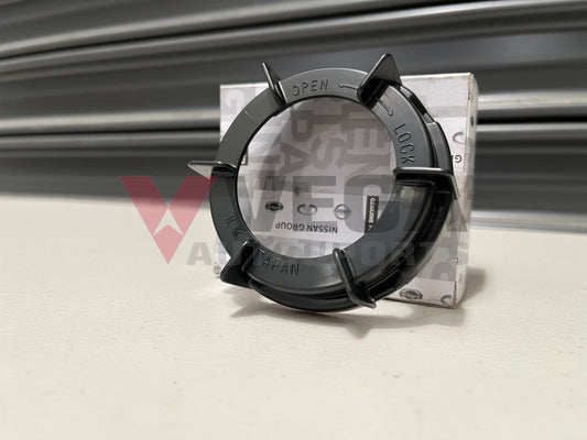 Headlight Outer Socket For H4 Bulb To Suit Nissan R32 Gtr N1 26031-10V00 Electrical