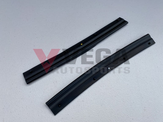 Hood Seal Set RHS/LHS to suit Nissan Skyline R33 GTR *Out of Production* - Vega Autosports