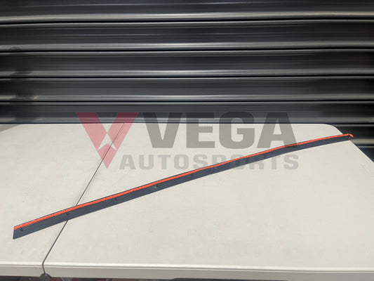 Hood Seal To Suit Nissan R35 Gtr 65820-62B0A Body Mouldings / Seals