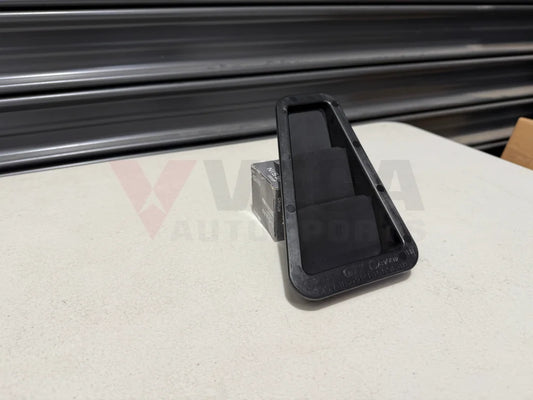 HVAC Rear Vent Duct to suit Mitsubishi Lancer Evolution 7 / 8 / 9 CT9A MR460484 Exterior