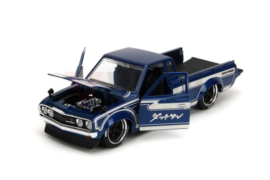 JDM Tuners - 1972 Datsun 620 1:24 Scale Diecast Vehicle Merchanandise