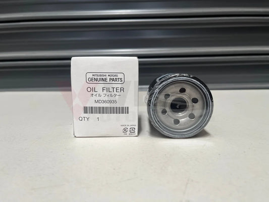 Oem Oil Filter To Suit Mitsubishi Lancer Evolution 1-3 Cd9A Ce9A Md360935 Engine