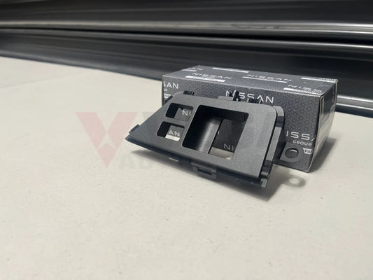 Power Window Switch Finisher (Rhs) To Suit Nissan R35 Gtr Dba 2011-2016 80960-Kb50A Interior