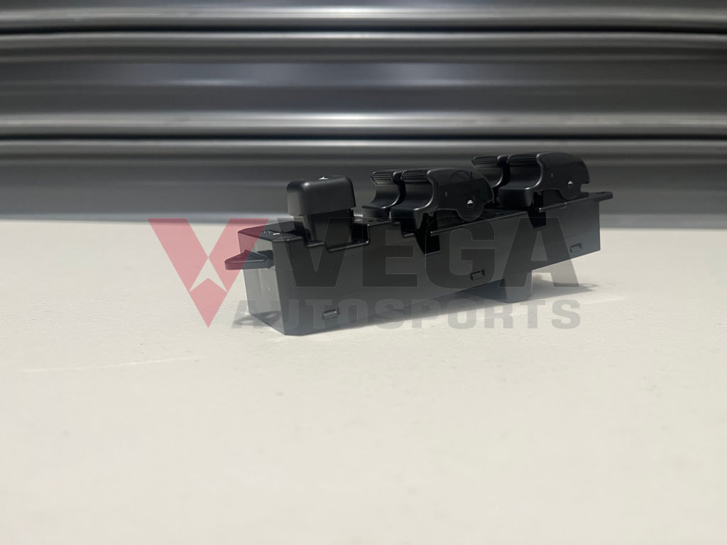 Power Window Switch (Front Rhs Driver) To Suit Mitsubishi Lancer Evolution 9 Ct9A 8608A097