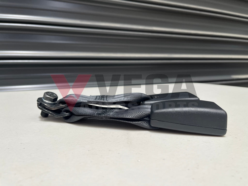 Rear Centre Buckle Set To Suit Mitsubishi Lancer Evolution 7 / 8 9 - 7000B538 Interior