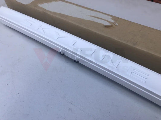Rear Centre Tail light Garnish to Nissan Skyline R33 GTR / GTS-T / GTS - Vega Autosports
