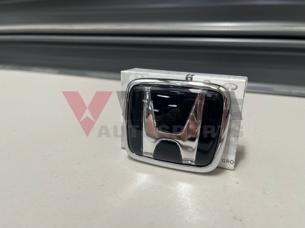 Rear Emblem "Honda" to suit Honda S2000 AP1 AP2 *NH547* 75701-S2A-000ZB *Discontinued* - Vega Autosports