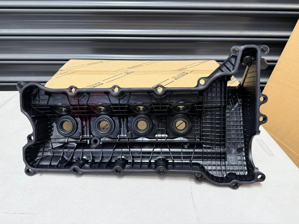 Rocker Cover (LHS) to suit Landcruiser 76 78 79 08-16 & 200 Series to 08-15 VDJ 1VD 11202-51010 - Engine