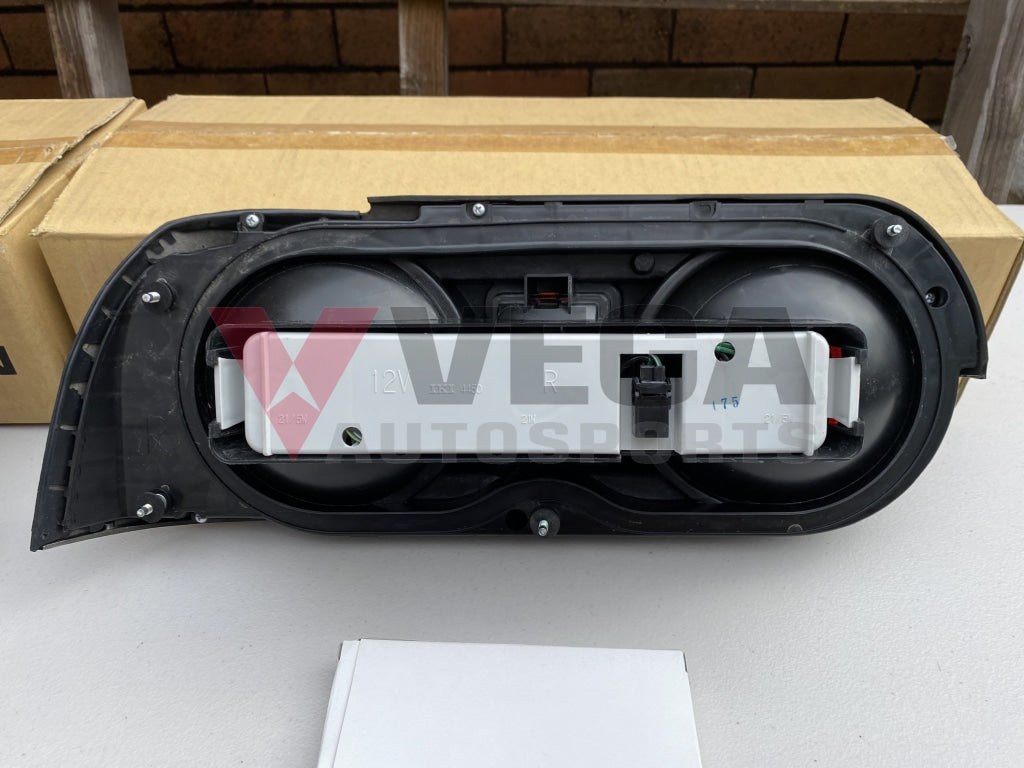 Tail Light Assembly Set & Cover (Rhs Lhs) To Suit Nissan Skyline R32 Gtr / Gts-T Gts Electrical