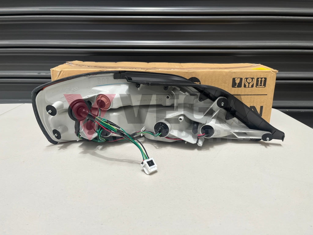 Tail Light (Rhs Driver ) To Suit Nissan Silvia S15 26550-85F27 Electrical