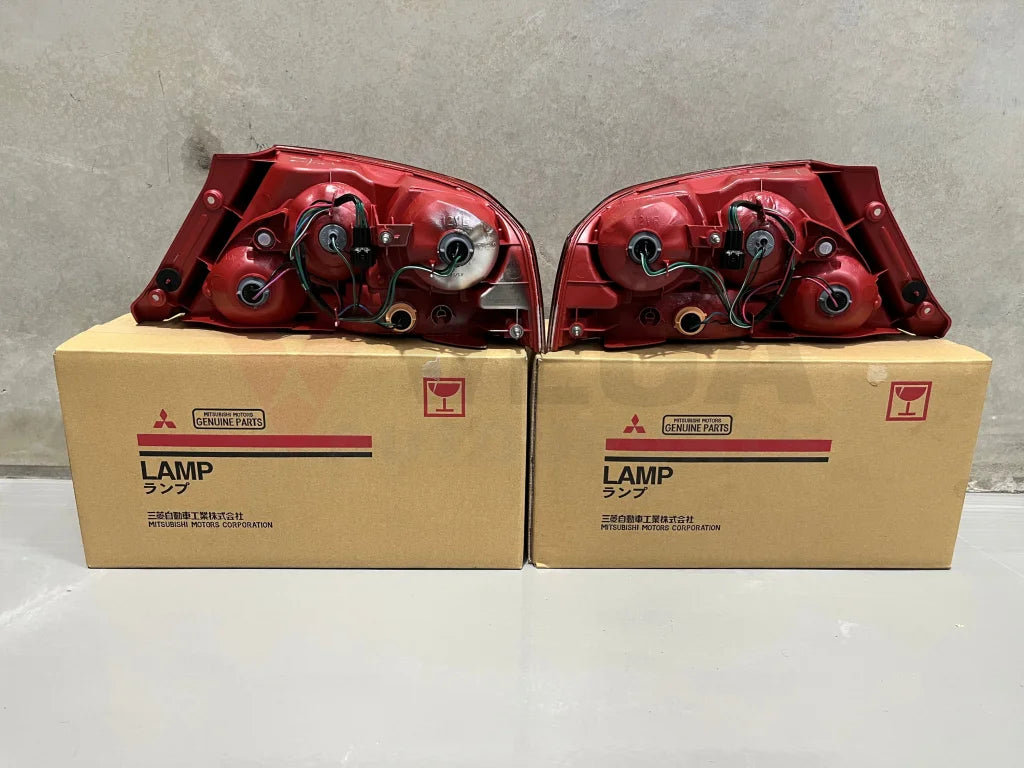 Tail Light Set Rhs & Lhs To Suit Mitsubishi Lancer Evolution 7 Electrical