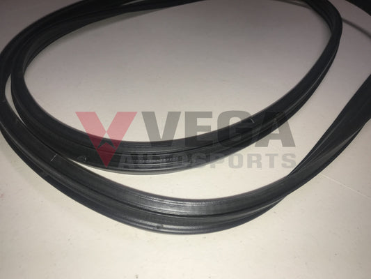 Trunk Lid / Boot Weatherstrip to suit Nissan Skyline R33 GTR / GTS-T / GTS - Vega Autosports