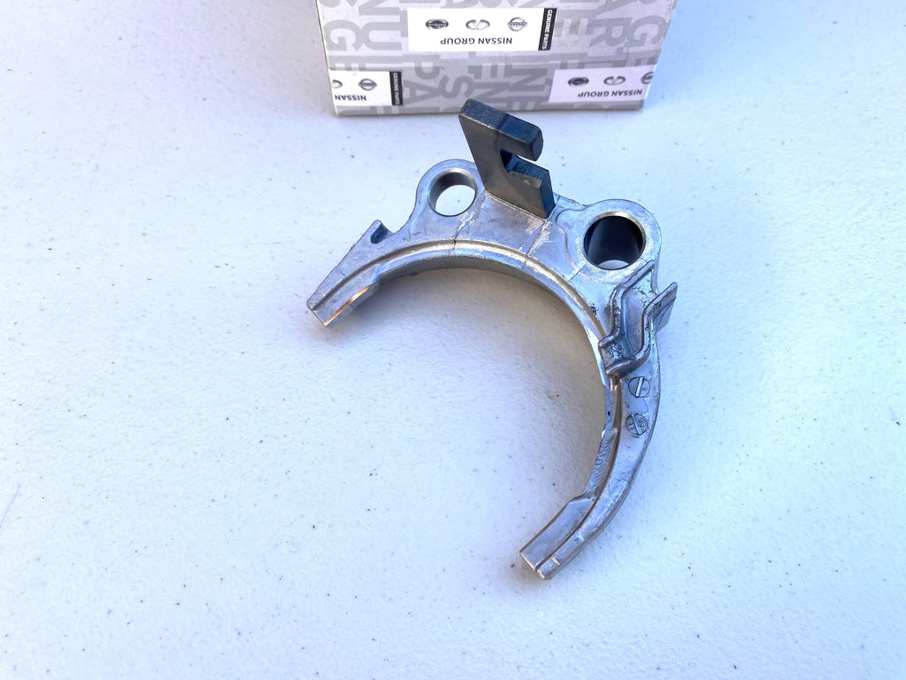 3rd / 4th Shift Fork to suit Nissan Skyline R33 GTS-t, R34 GTT RB25DET and Z32 Transmission - Vega Autosports