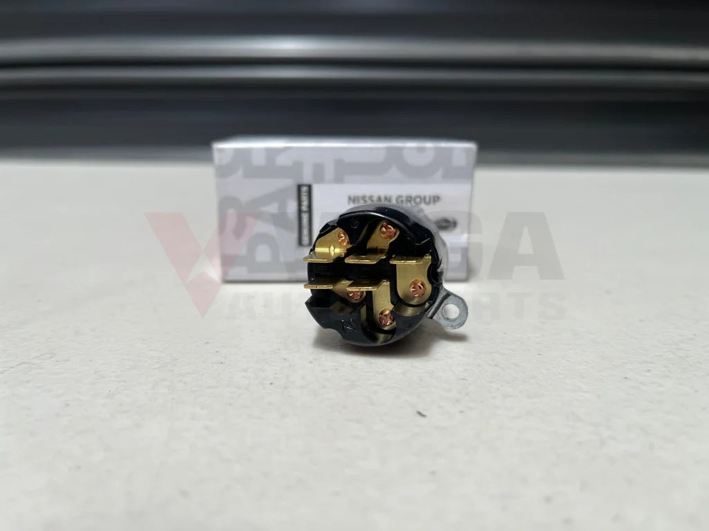5-Pin Ignition Switch Datsun 510 311 Roadster 80-83 720 Pickup 48750-E4700 48750-E4701 Electrical