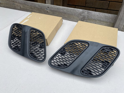 Hood Grille Set Rhs / Lhs To Suit Subaru Impreza Wrx Gc8 1997 2001 Exterior