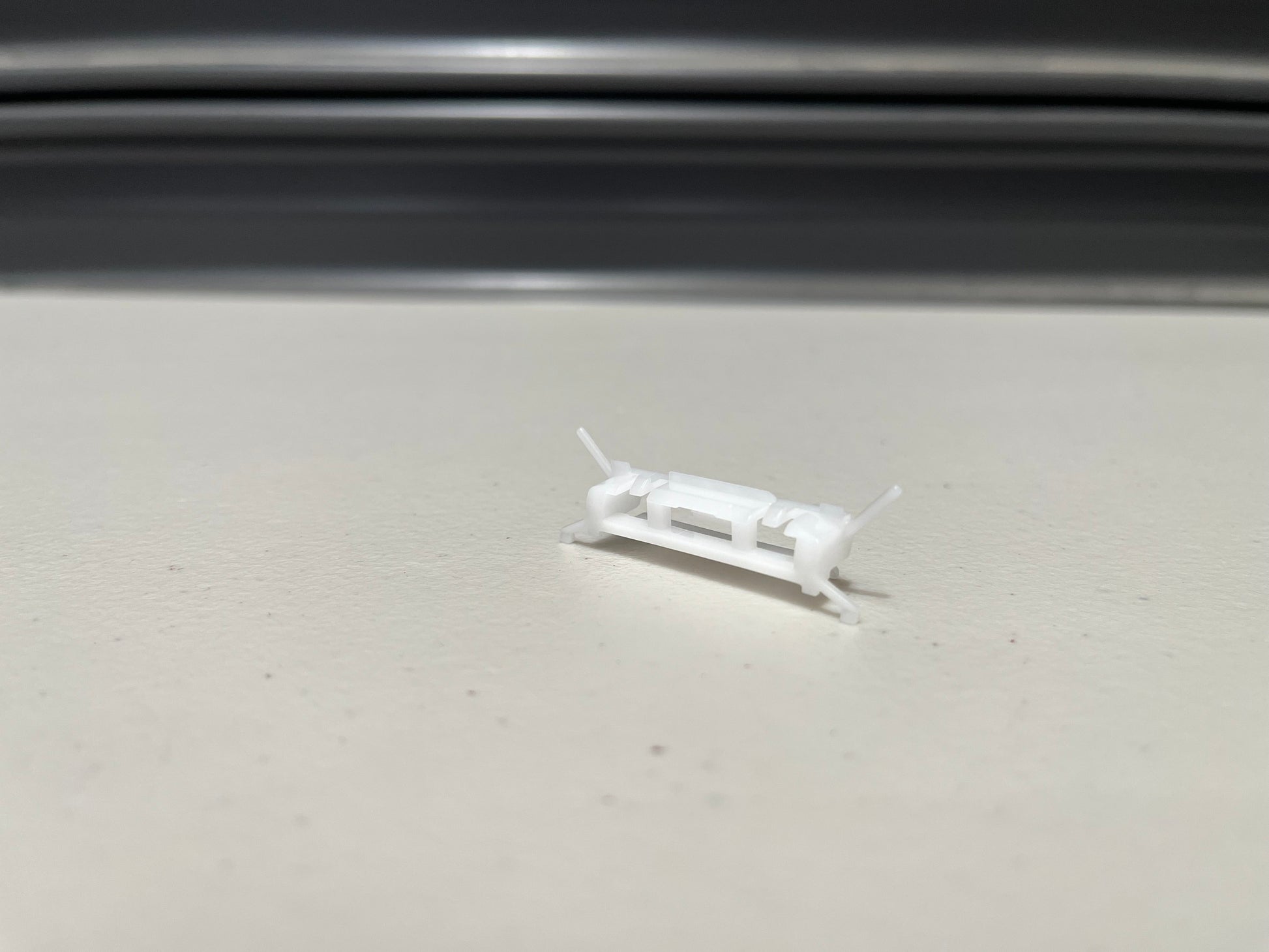 Drip Mould Clip (Clear) To Suit Mitsubishi Lancer Evolution 4 / 5 6 6.5 Mr191500 Exterior