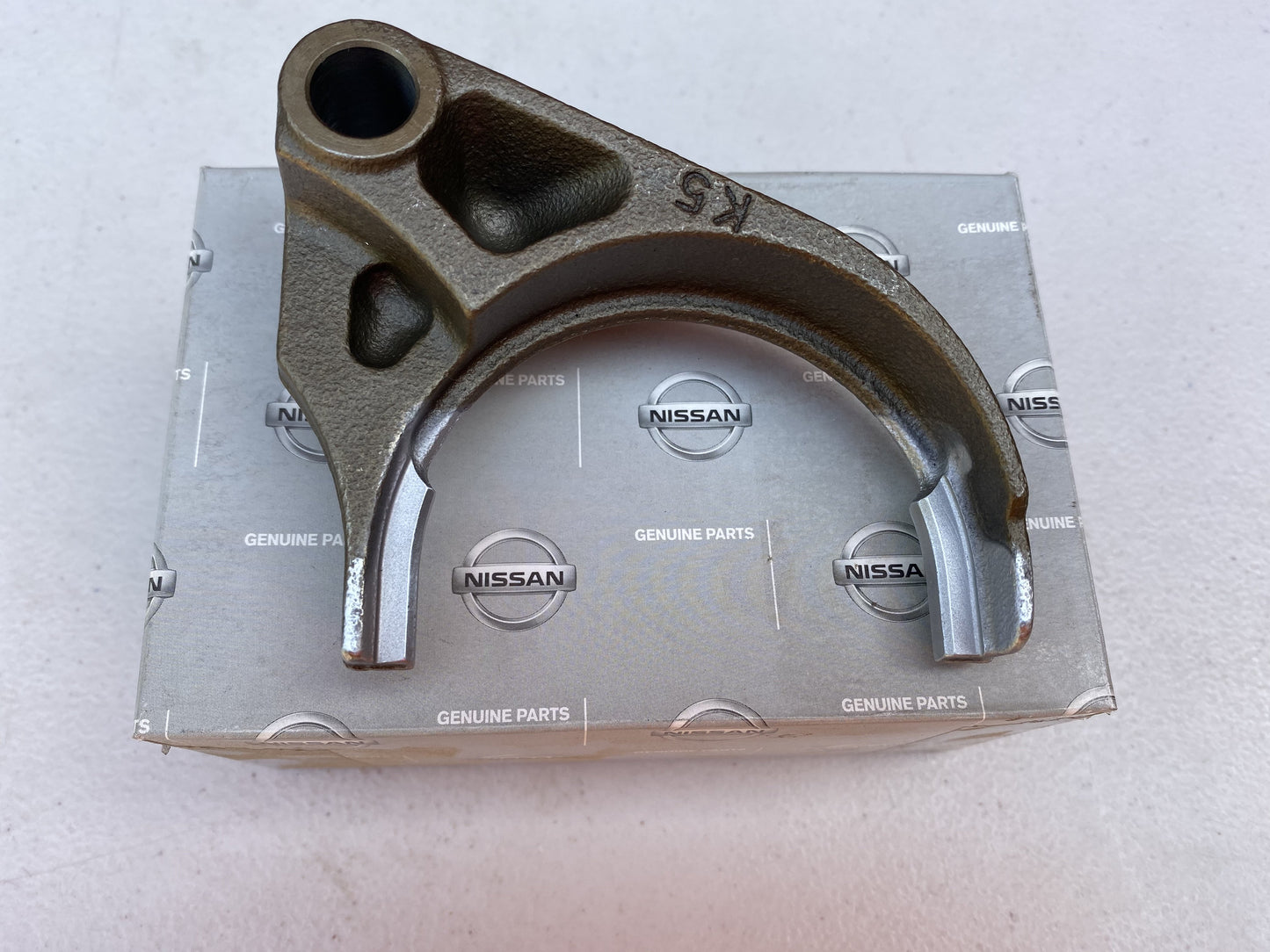 Genuine Nissan Shift Fork, 5th to suit Nissan Skyline R32 GTR / R33 GTR, R33 GTS-T, R34 GTT - Vega Autosports