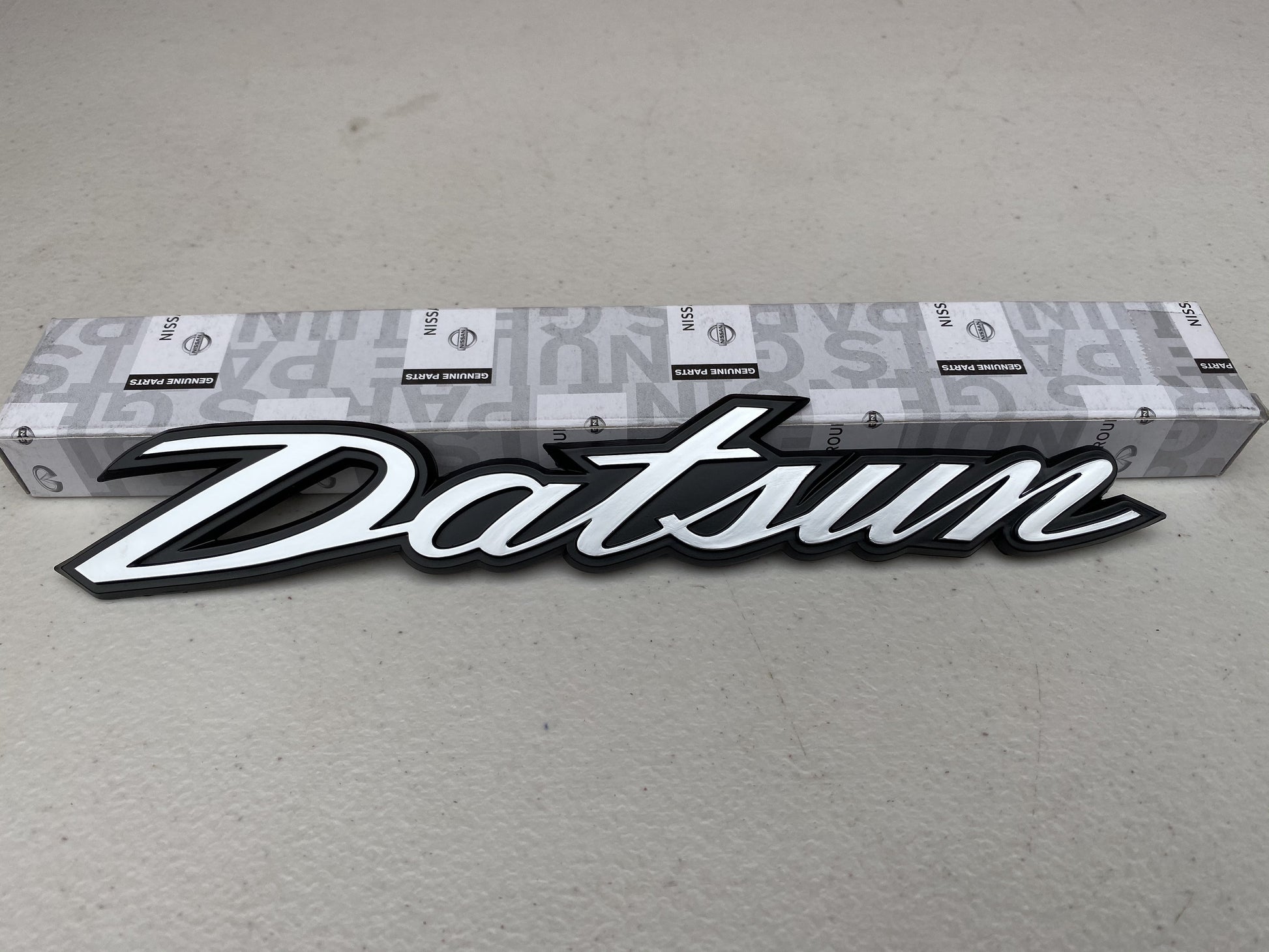 'Datsun' Trunk Emblem to suit Datsun 240Z/260Z - Vega Autosports