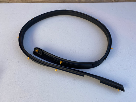 Lower Door Weatherstrip (LHS) to suit Mazda RX7 FD3S - Vega Autosports
