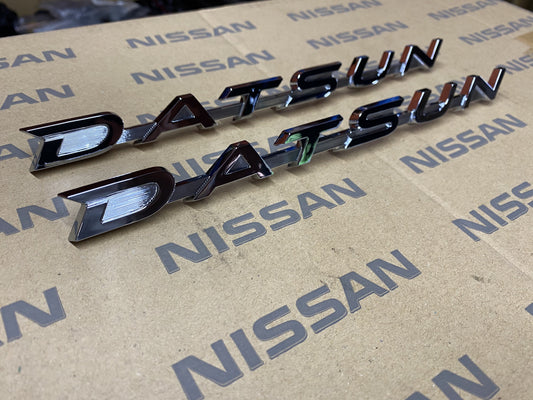 OEM 'Datsun' Front Fender Emblem Set to suit Datsun 510 1968-1973 - Vega Autosports