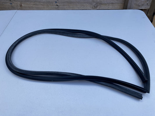 Weatherstrip Front Door Rubber Seal RHS to suit Datsun 1200 B110 B120 Ute - Vega Autosports