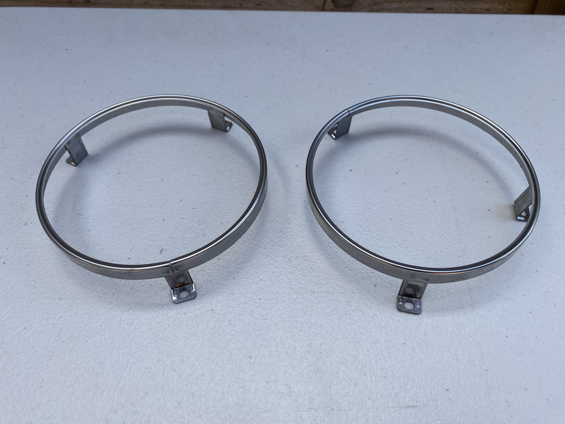 Headlight Retaining Ring (2-piece) to suit Datsun 510 520 610 620 - Vega Autosports