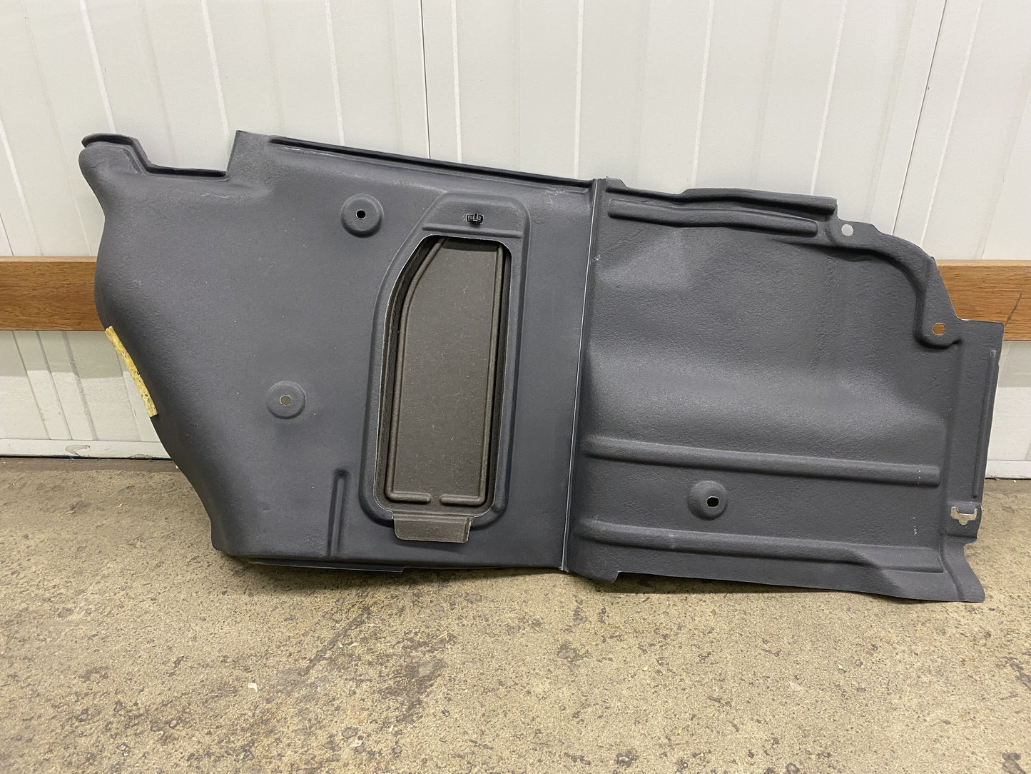 Rear Wheel Arch / Boot Trim Lhs To Suit Nissan Skyline R34 Gtr Gtt Gt4 - Coupe Motor Vehicle