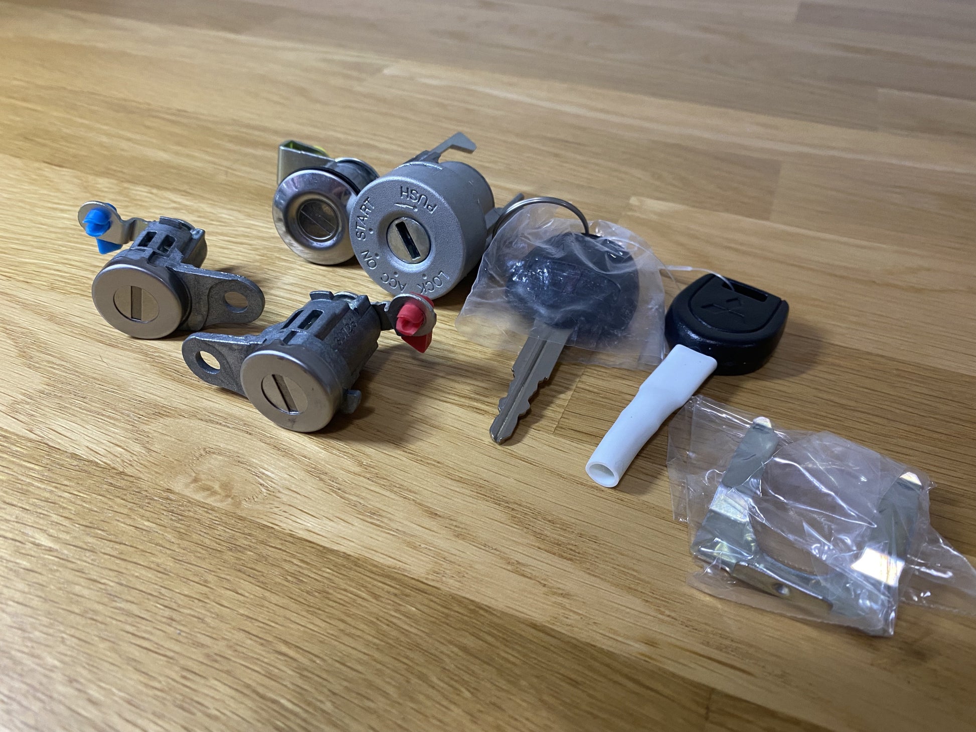 Lock Set To Suit Mitsubishi Lancer Evolution 8 / 9 Ct9A Interior