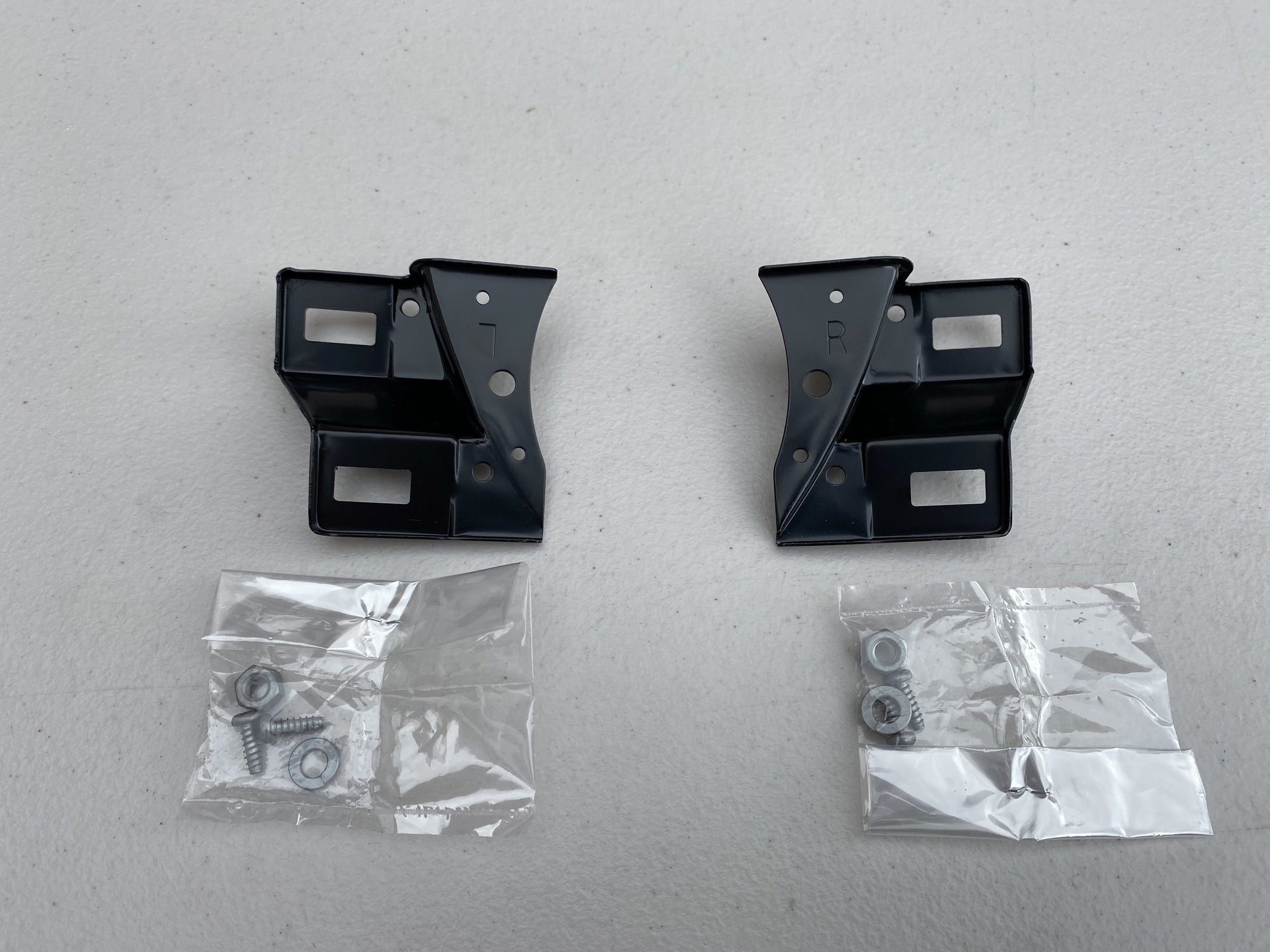 N1 Headlight Brackets RHS / LHS to suit R32 GTR N1 - Vega Autosports
