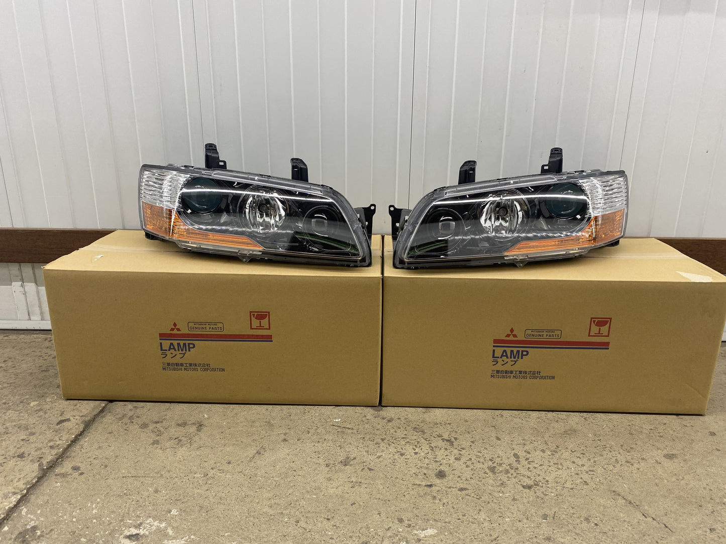 Headlight Set Rhs & Lhs To Suit Mitsubishi Lancer Evolution 9 Non-Hid Electrical
