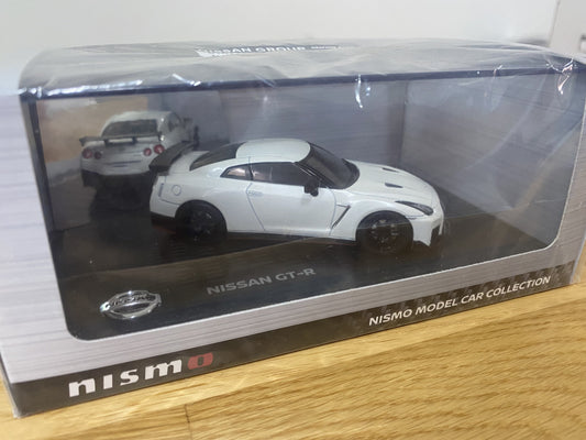 Genuine Nissan Skyline R35 Gtr - Nismo White 1:43 Model Merchandise