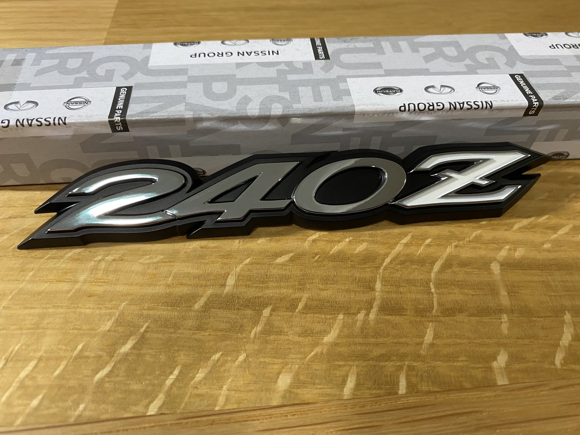 '240Z' Tail Gate Emblem to suit Datsun 240Z 1970-1974 - Vega Autosports
