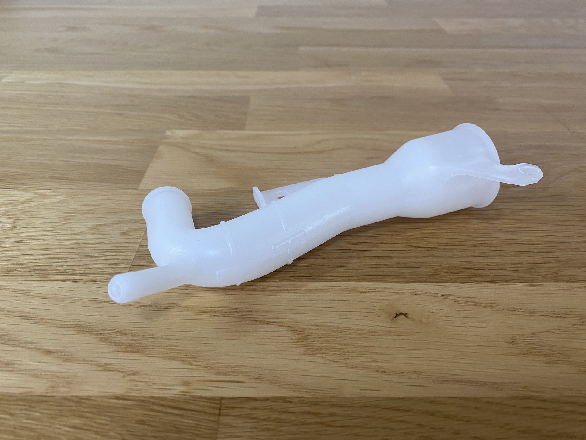 Genuine Subaru Reserve Tank Filler Neck To Suit Impreza Gc8 45132Aa010 Cooling