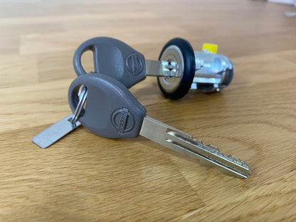 Boot Lock To Suit Nissan Skyline R34 Models (All) Interior