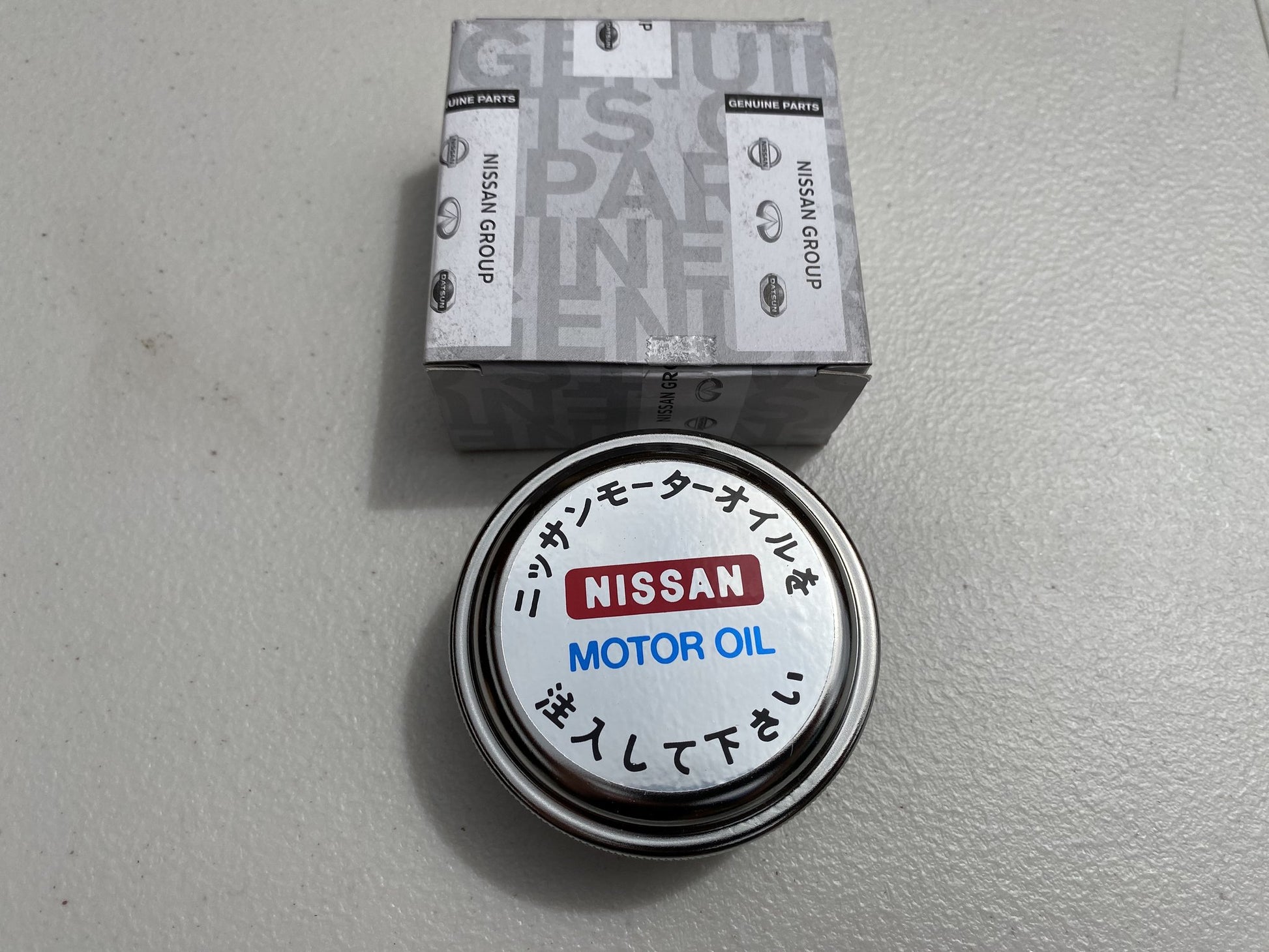 Genuine Nissan Oil Filler Cap to suit Datsun Sunny  A12S, 720 Pick up - Vega Autosports