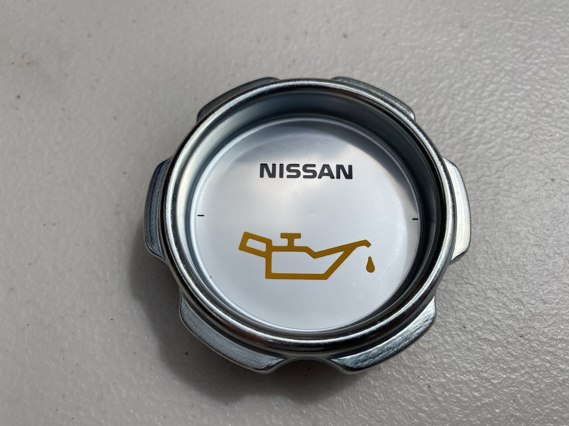Genuine Nissan Oil Filler Cap to suit DATSUN 1200 (B10 B110 B120 B210 B310 Ute) - Vega Autosports