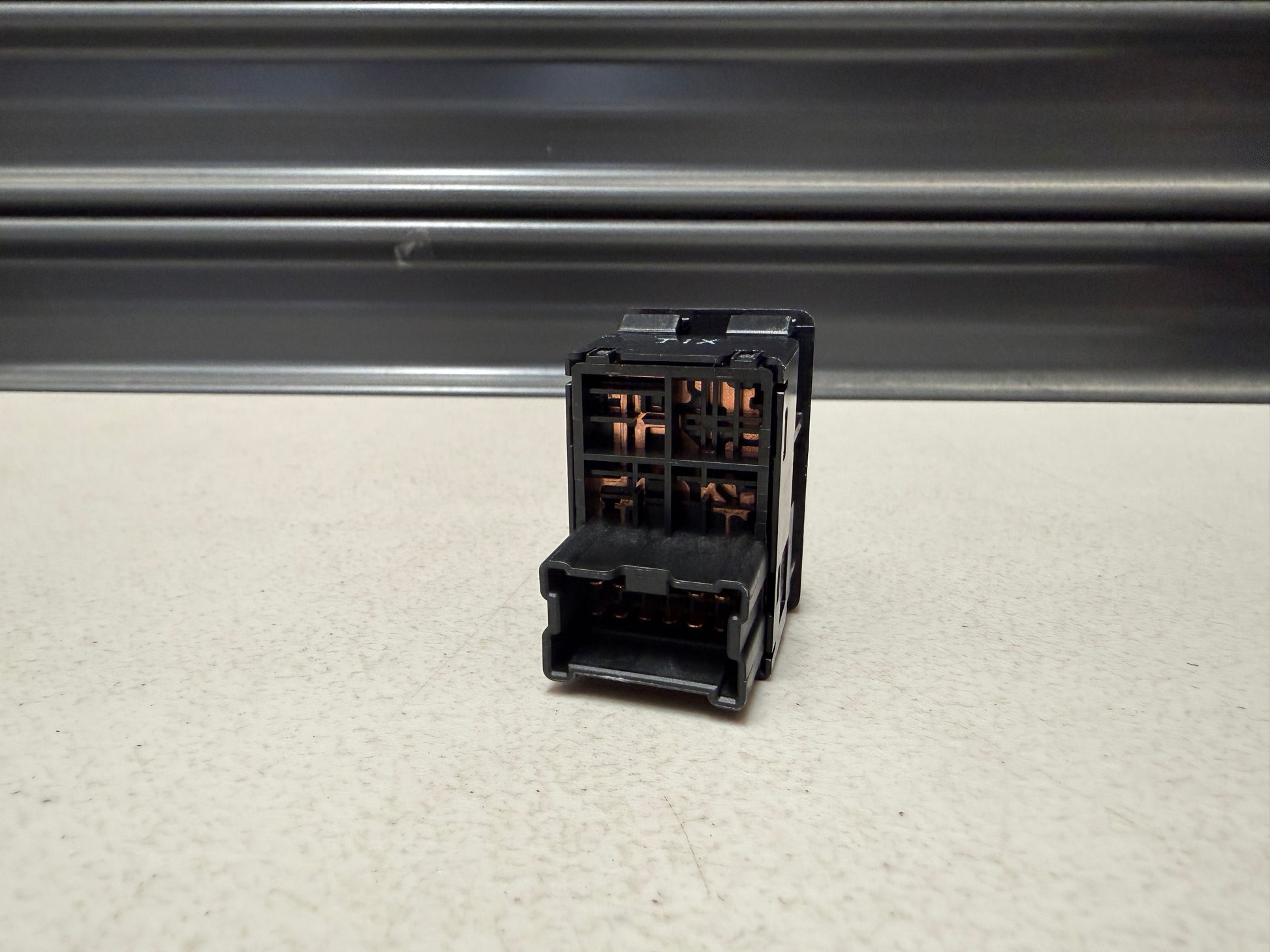Mirror Control Switch to suit Nissan Skyline R34 08.2000~Onwards 25570-4M420 - Vega Autosports